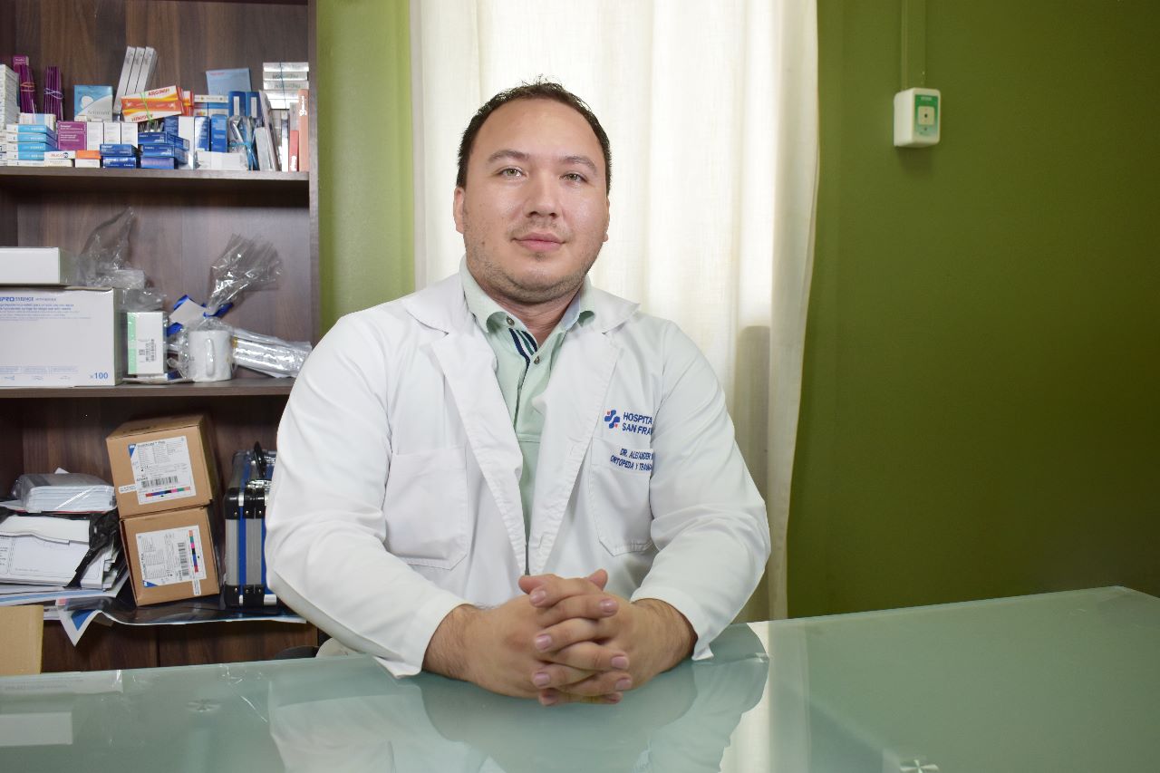 Dr. Alexander Francisco Medina Rivera